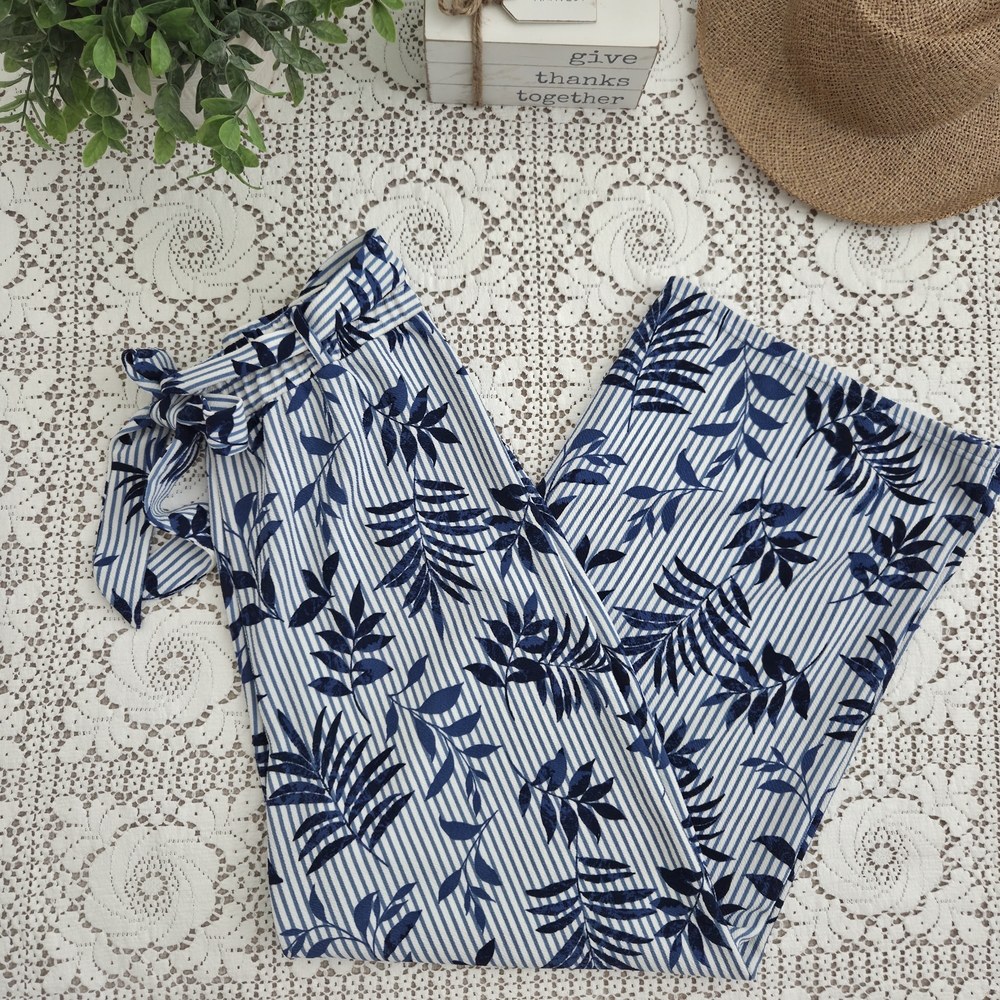 Lipslide Navy Leaf Print Wide Leg Pants Size L